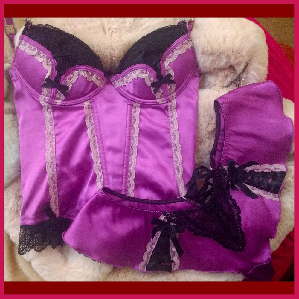 VALENTINE  fuchsia bustier + thong SET NWOT